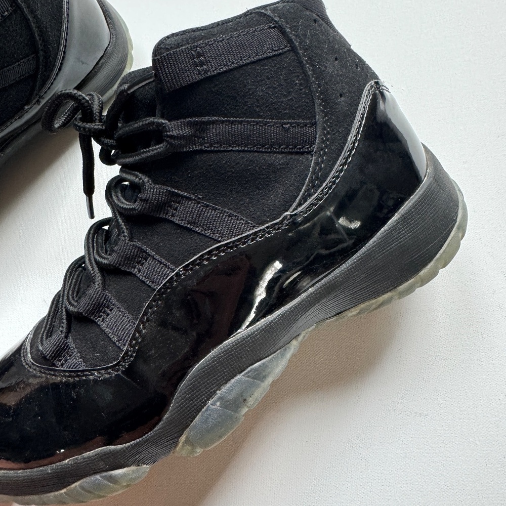 Jordan 11 Retro Cap and Gown All Black Sneakers Shoes Size 7Y - Picture 8 of 16